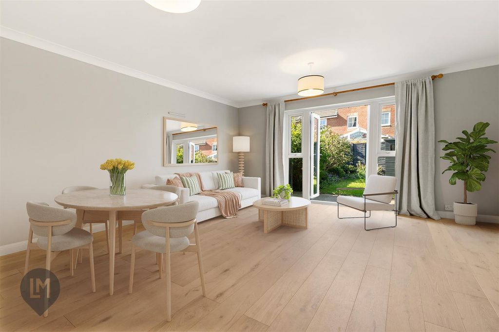 Property photo 3 of 9 Living/Dining Room