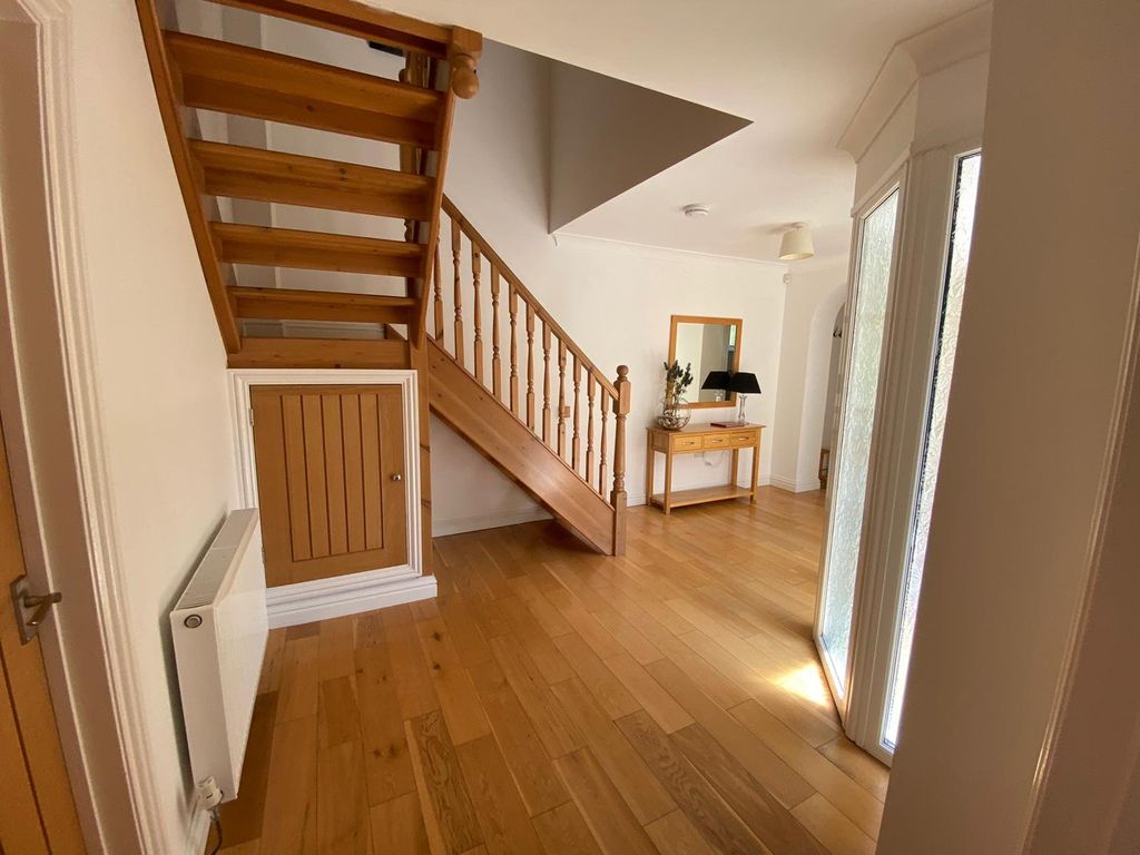 Property photo 2 of 18 Picture No. 14