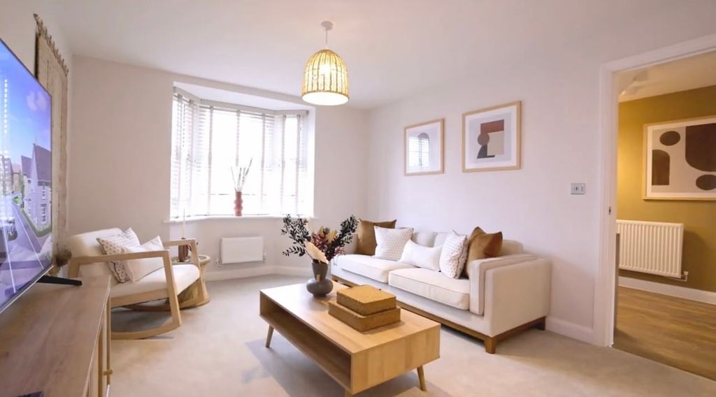 Property photo 3 of 22