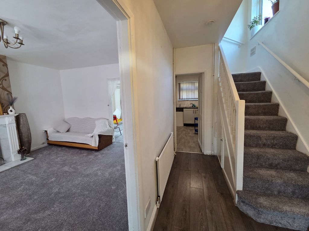 Property photo 3 of 14 Gallery
