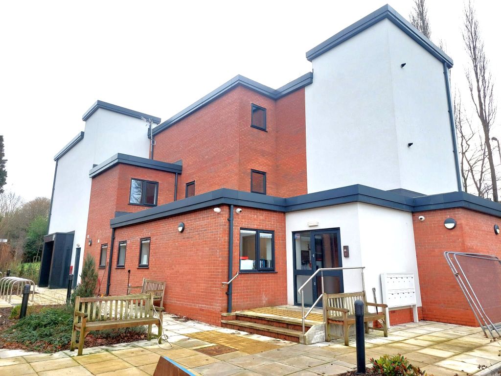 Property photo 1 of 8