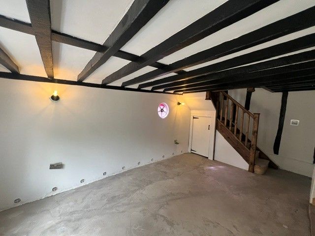 Property photo 3 of 11 Living Room