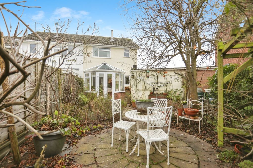 Property photo 2 of 14