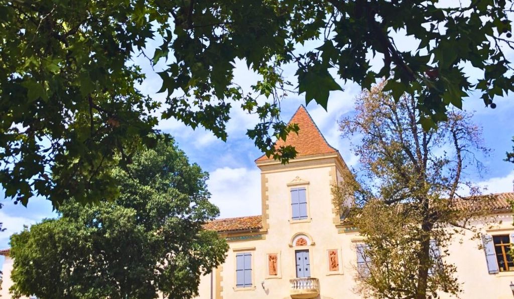 Property photo 1 of 30