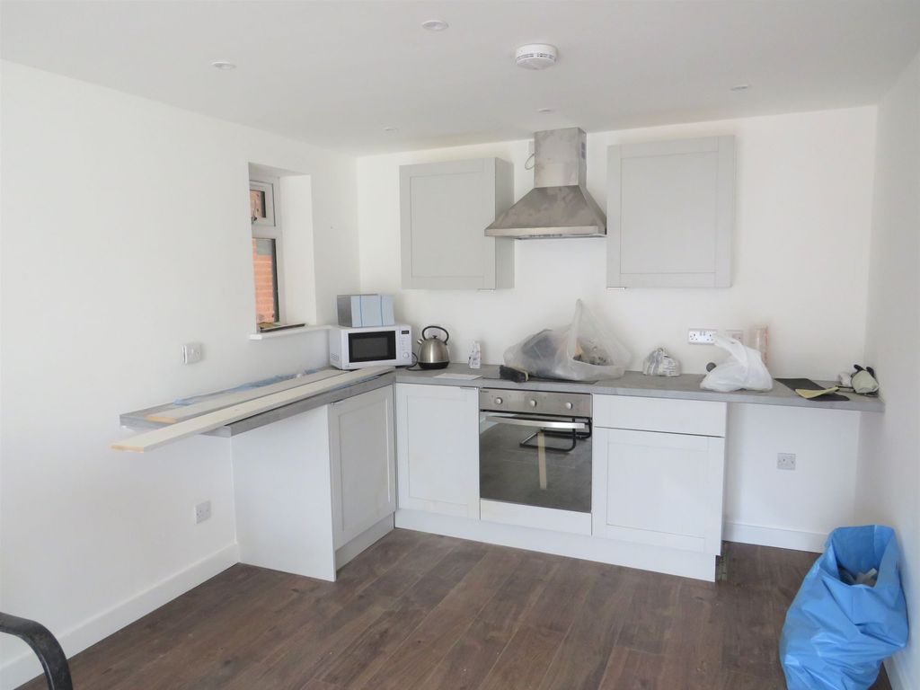 Property photo 2 of 6