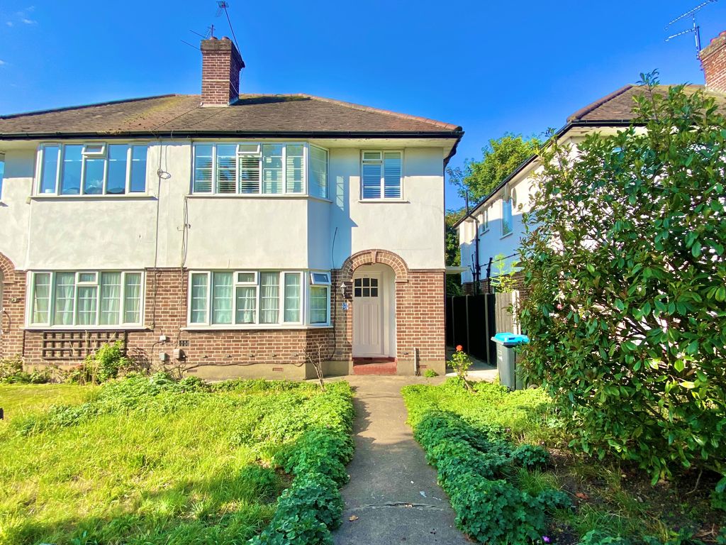 Property photo 1 of 8
