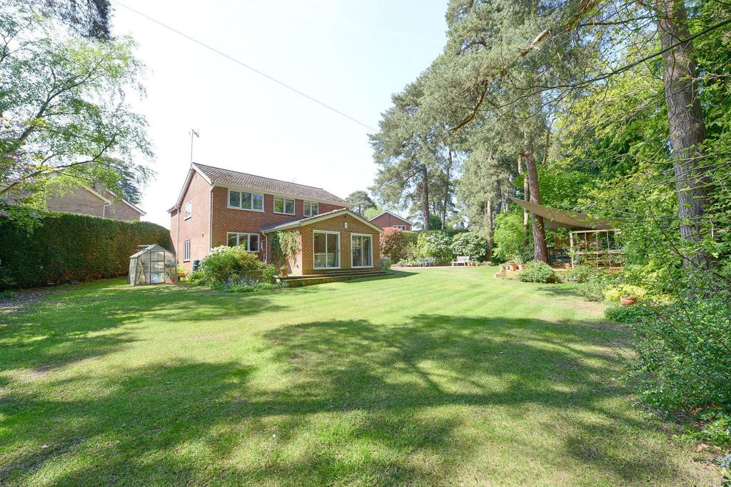 Property photo 2 of 30