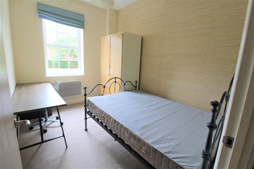 Additional image 6 of 2 bed flat for saleWainbody House, Stoneleigh Road, Gibbet Hill, Coventry CV4
