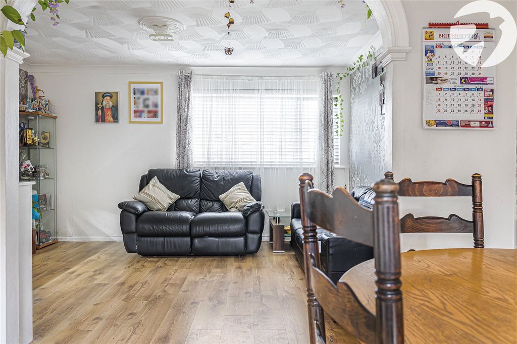 Property photo 3 of 27 Robinson Jackson