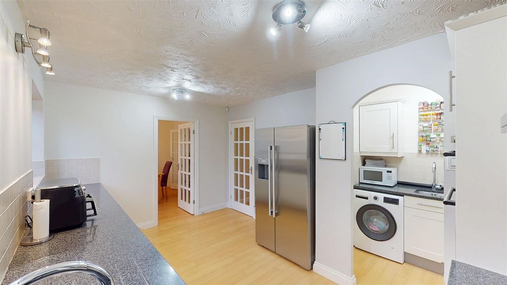 Property photo 3 of 35 12112025_094047.Jpg