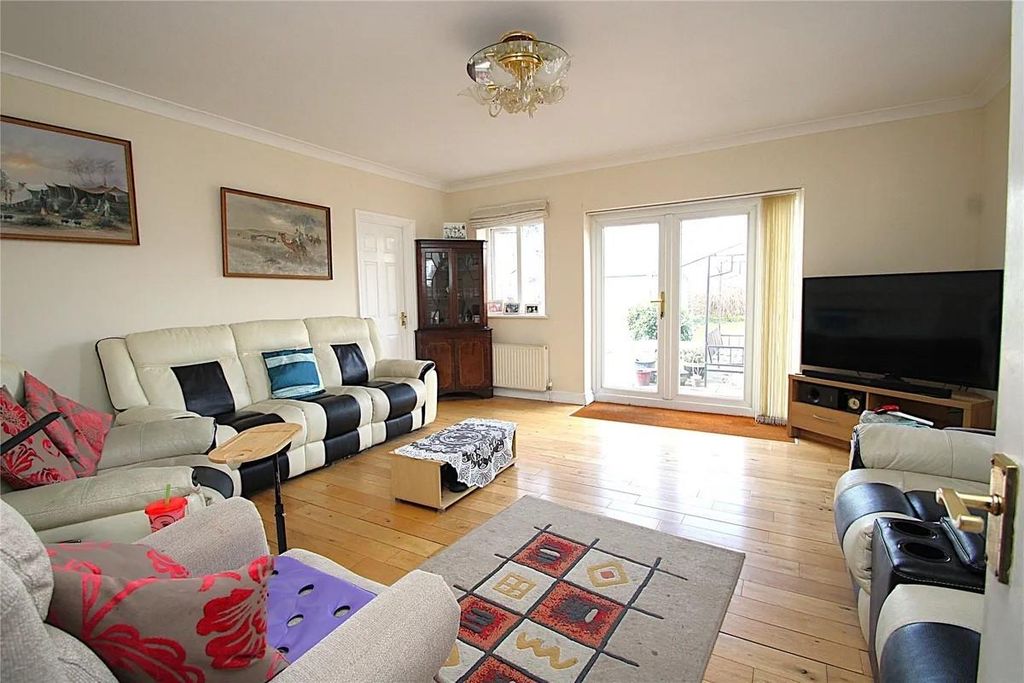 Property photo 3 of 15