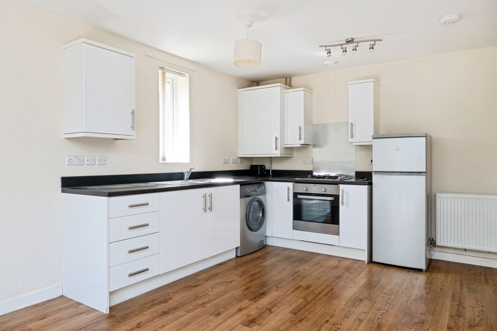 Property photo 2 of 13
