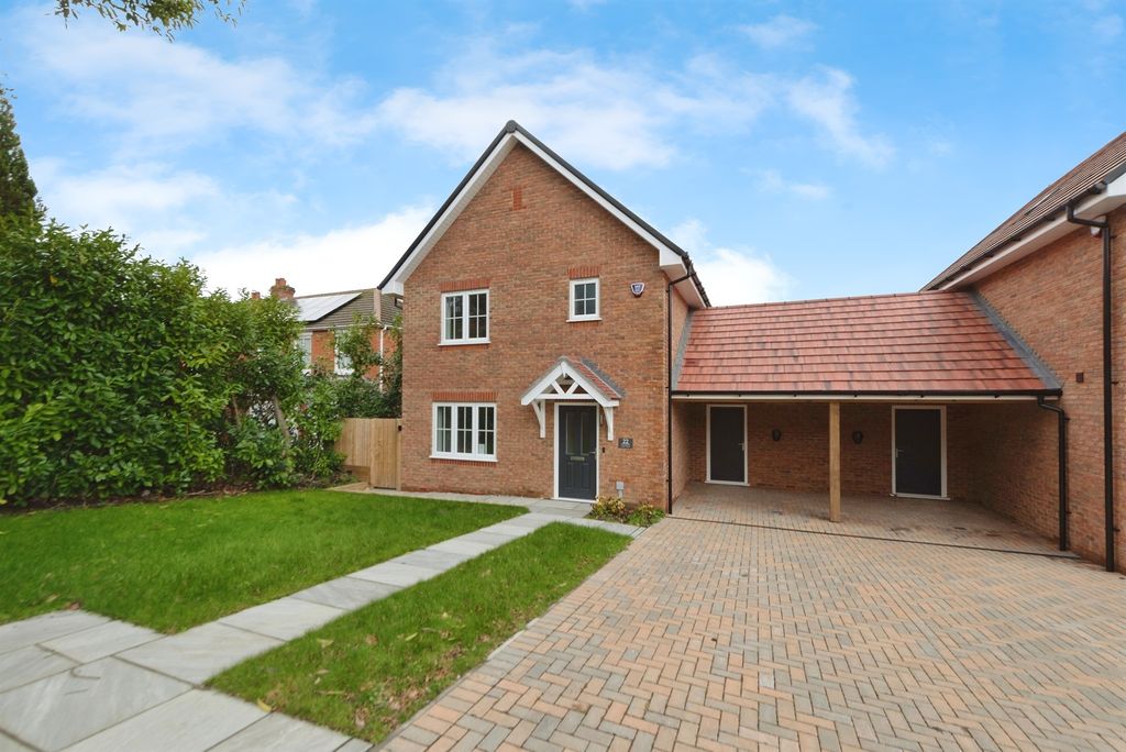 Property photo 1 of 20