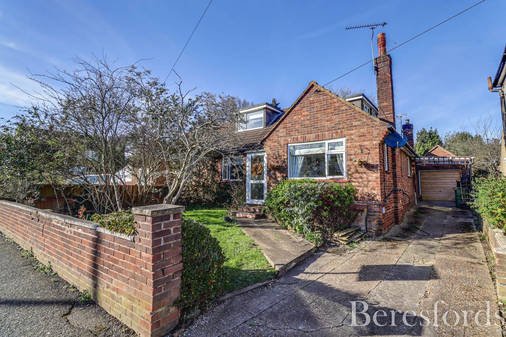 Property photo 1 of 25 Front