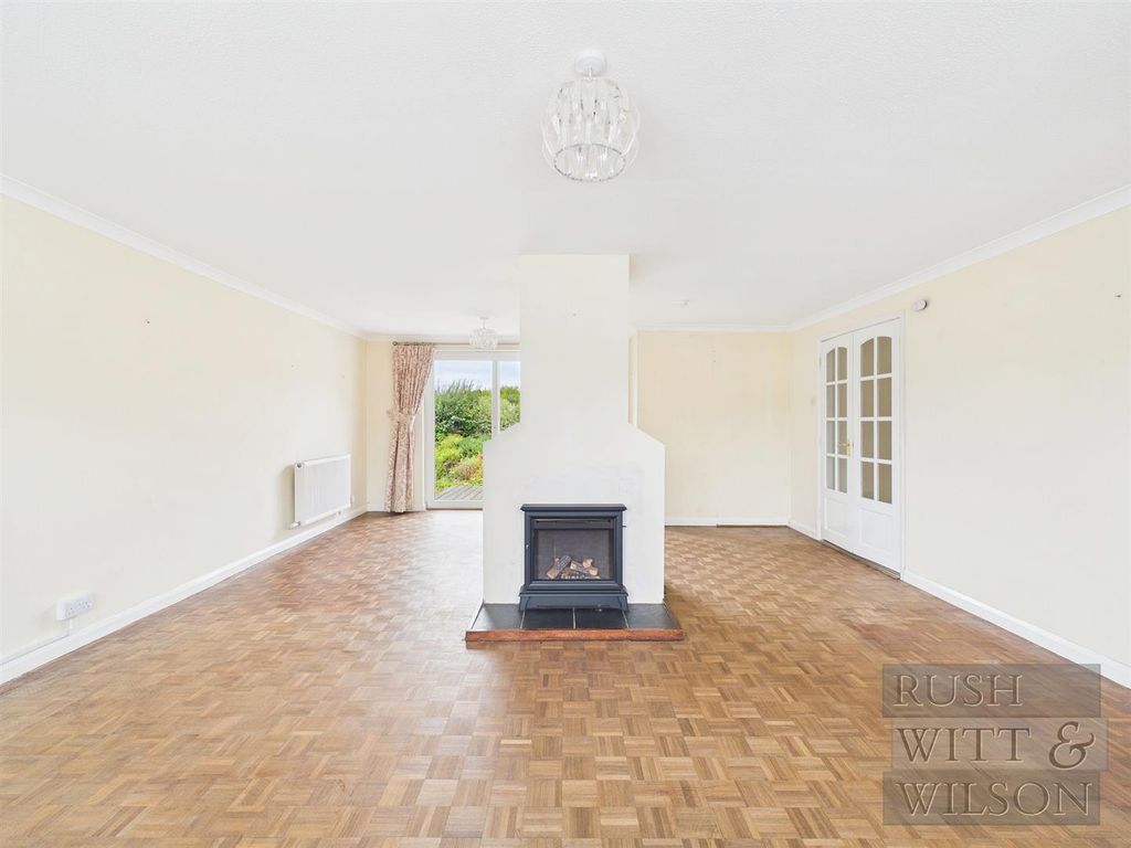 Property photo 3 of 29