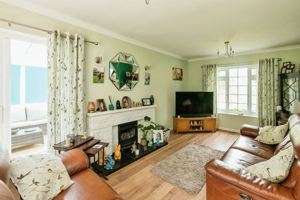 Property photo 2 of 19