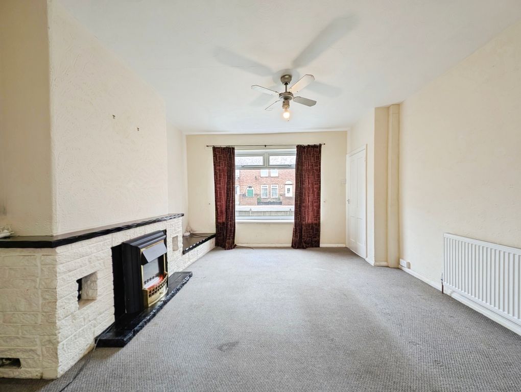 Property photo 2 of 12 Photo
