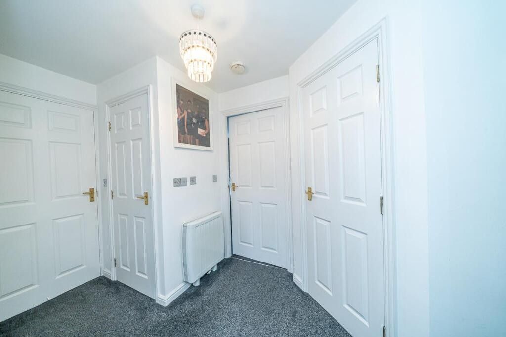 Property photo 2 of 26