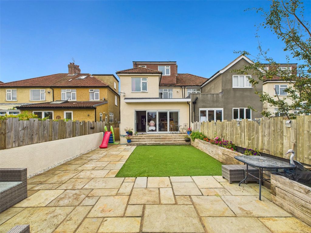 Property photo 1 of 22 Picture No. 30