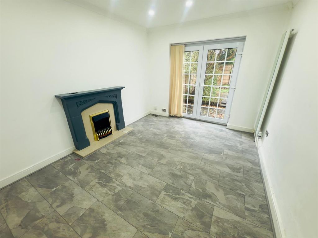 Property photo 3 of 16 Img-20251103-Wa0130.Jpg