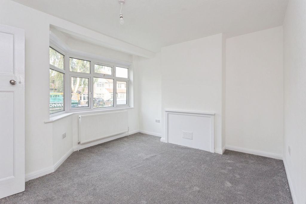 Property photo 2 of 20 Reception Room