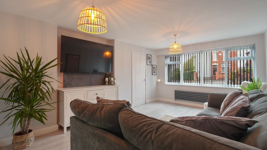 Property photo 3 of 14 4515912