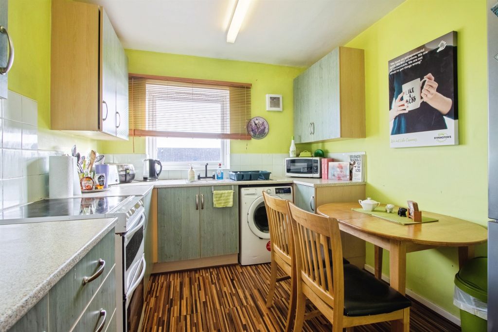 Property photo 3 of 6