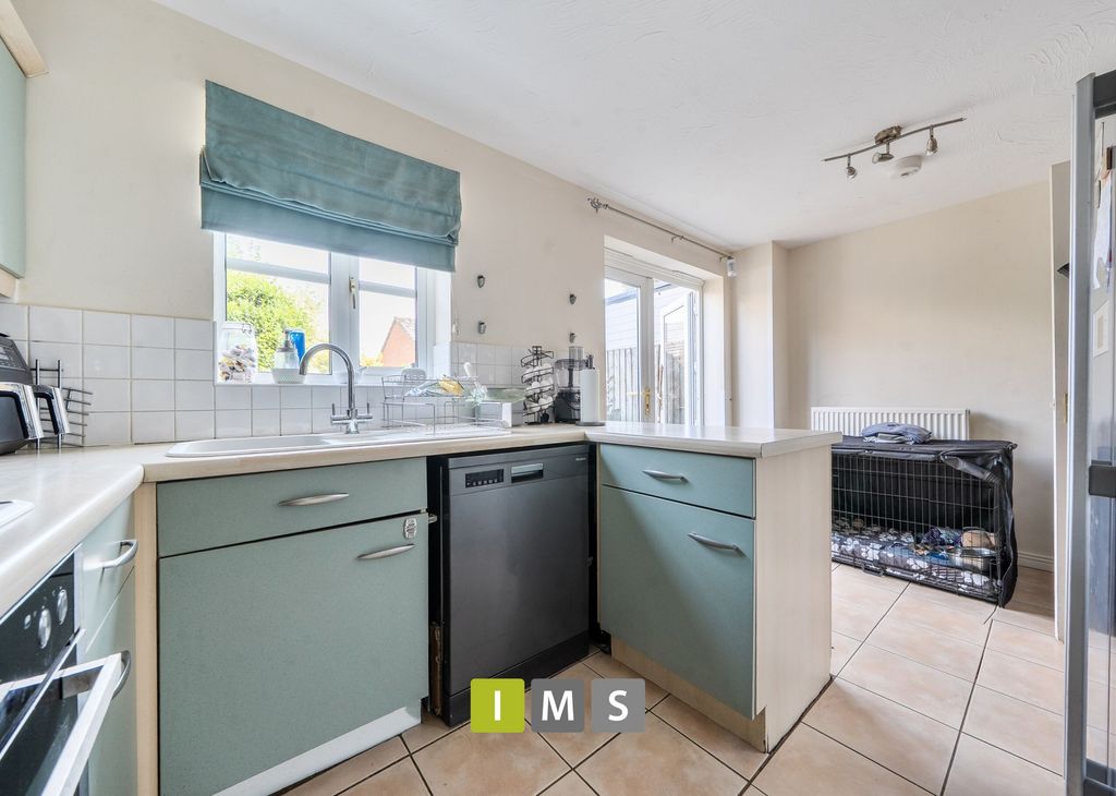 Property photo 2 of 18