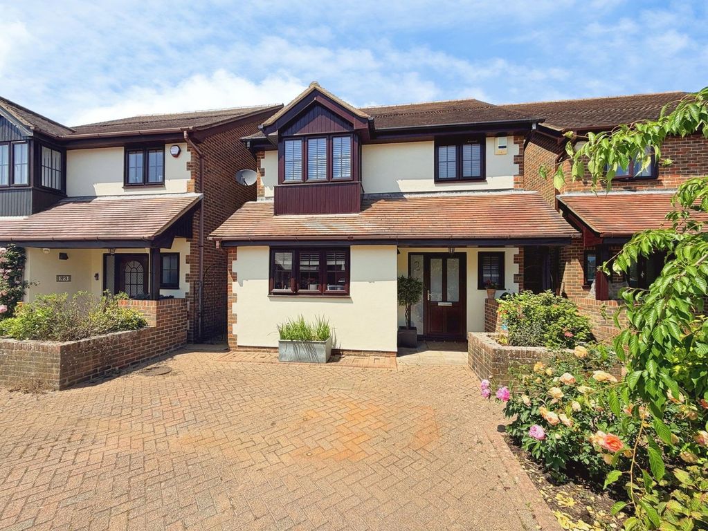 Property photo 1 of 23
