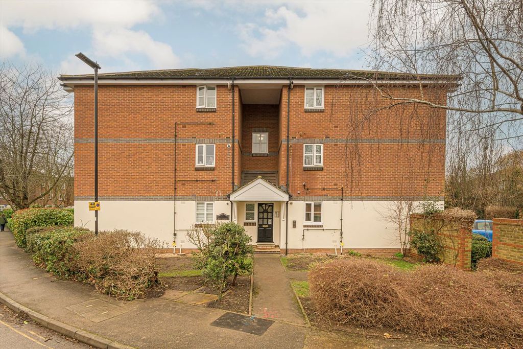 Property photo 1 of 5