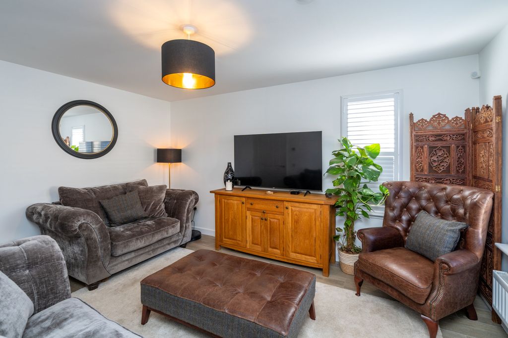 Property photo 3 of 35 Property Image 3