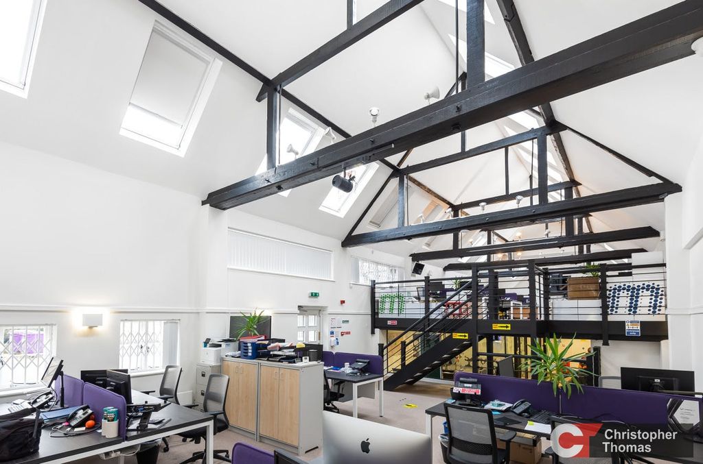 Property photo 2 of 9 A987B4dc25234F1Aaf6848F7233Ea86A.Jpg