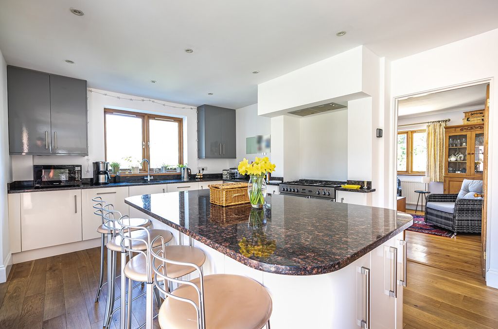 Additional image 10 of 5 bed detached house for saleBendarroch Road, West Hill, Ottery St. Mary, Devon EX11