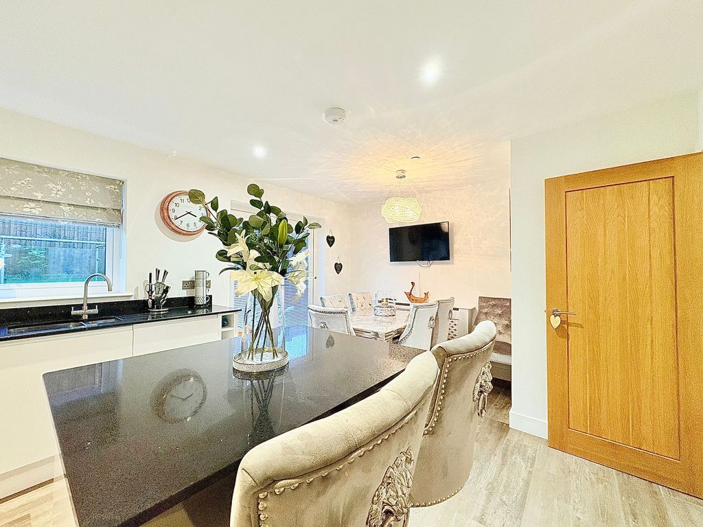 Property photo 2 of 49