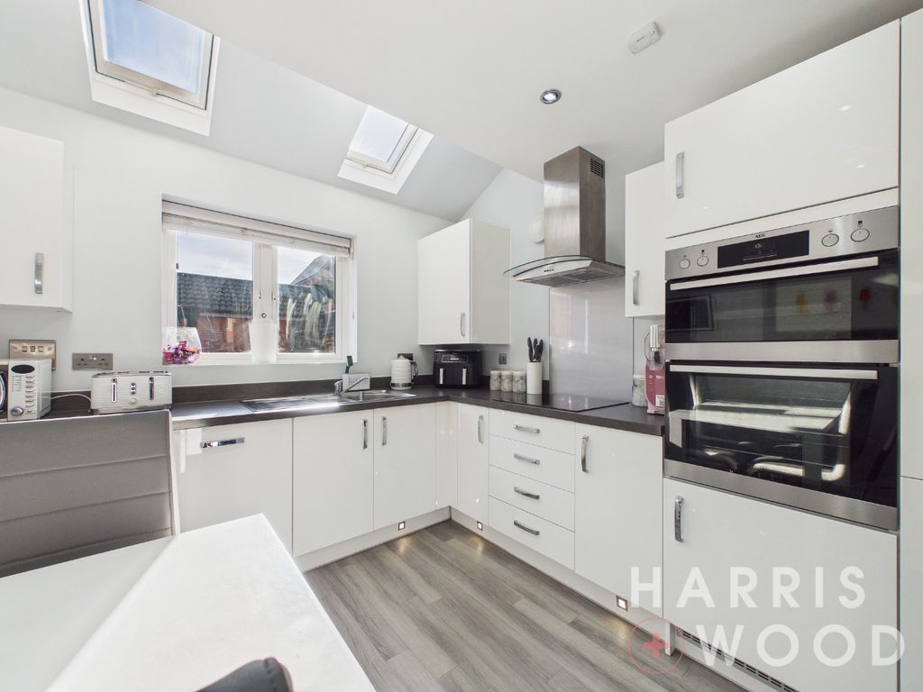 Property photo 2 of 24 4837613