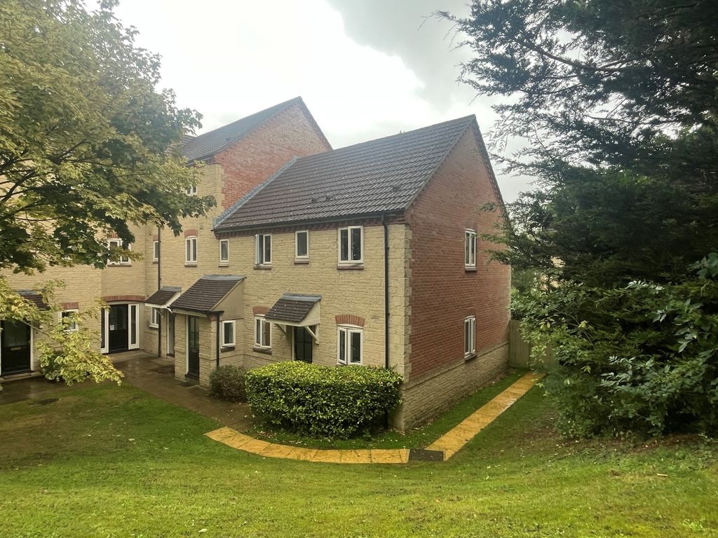 Property photo 1 of 9 37 Kelham Ext