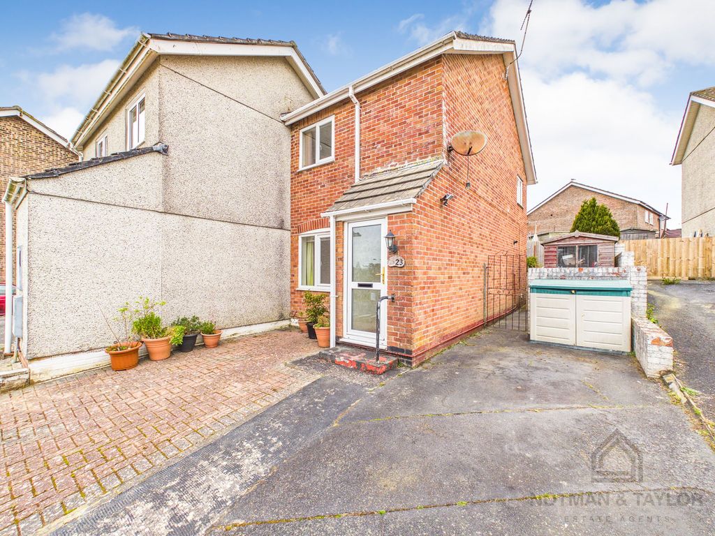 Property photo 3 of 8