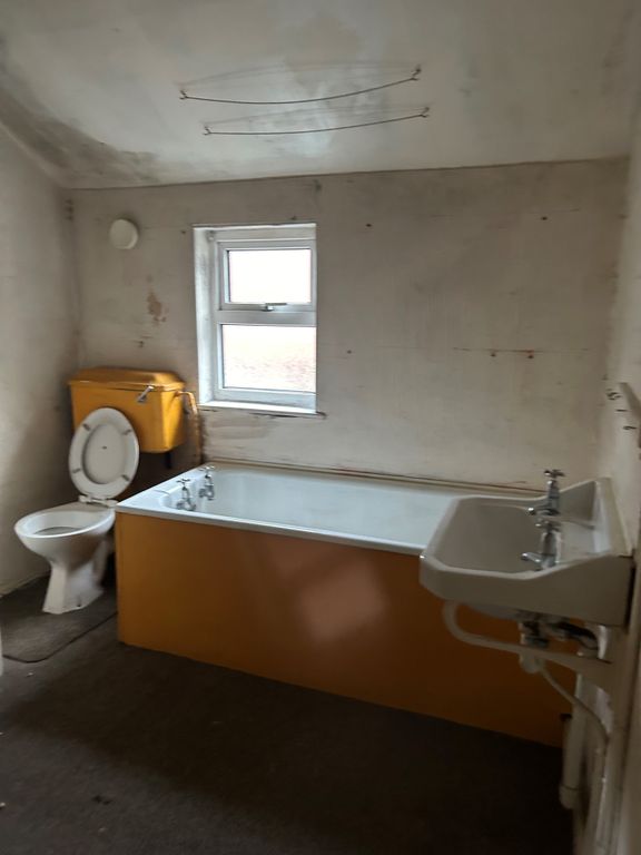 Property photo 3 of 4