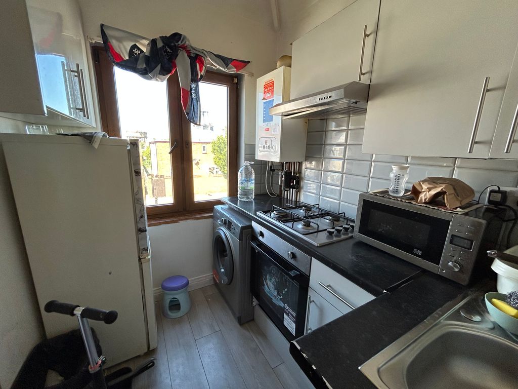 Property photo 3 of 4