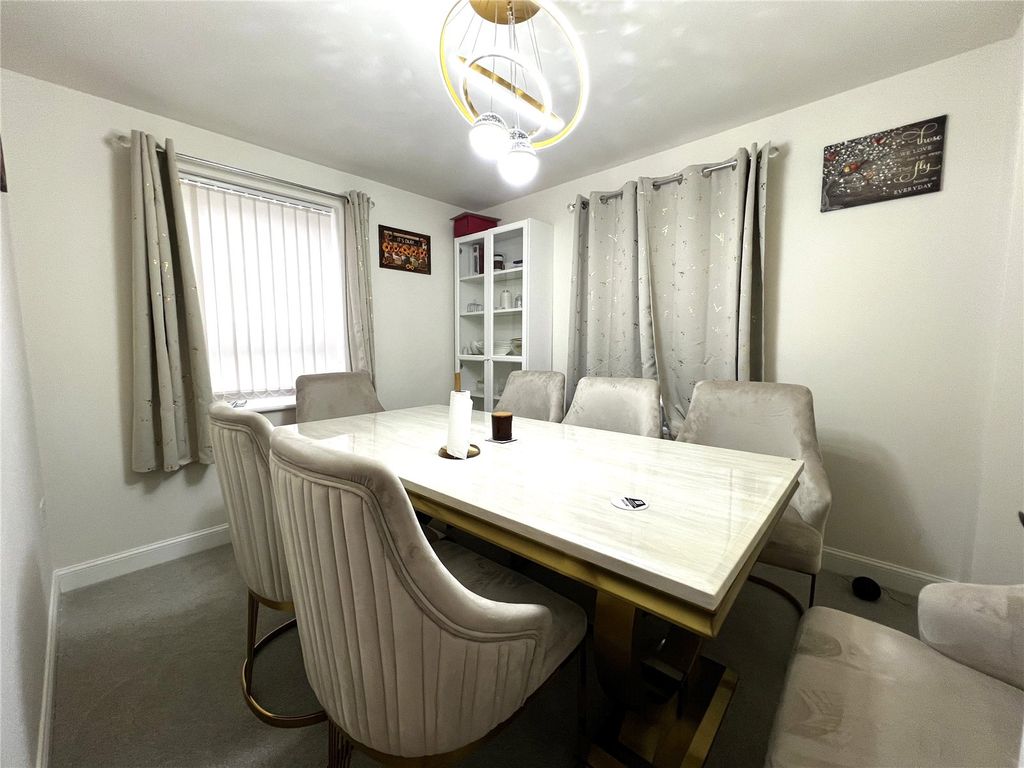 Property photo 3 of 12 Picture No. 02