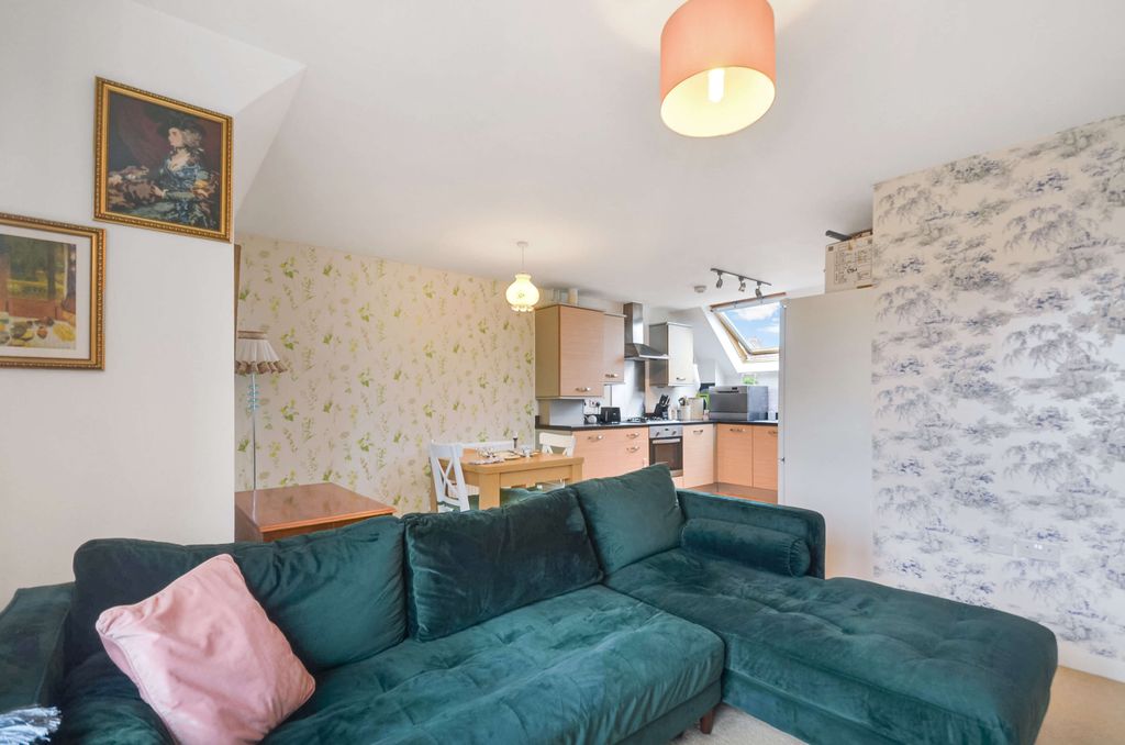 Property photo 2 of 21 Open Plan Living Area_Pic_ (2).Jpg