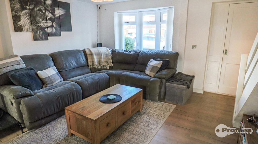 Property photo 2 of 17 Img_8283.Jpg