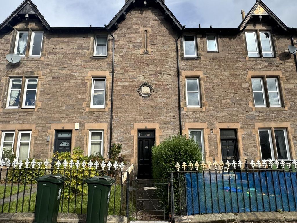 Property photo 1 of 12 Front (Exterior)