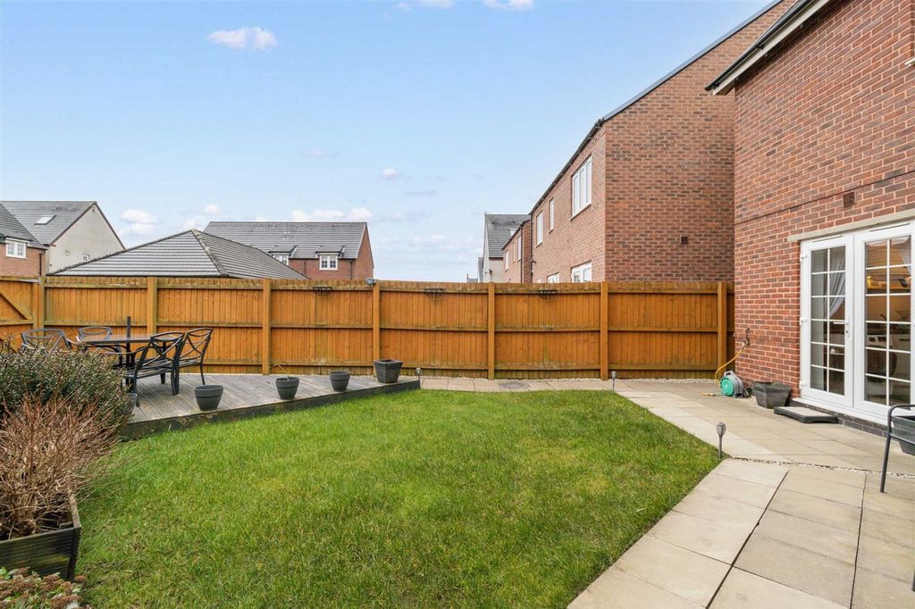 Property photo 3 of 19