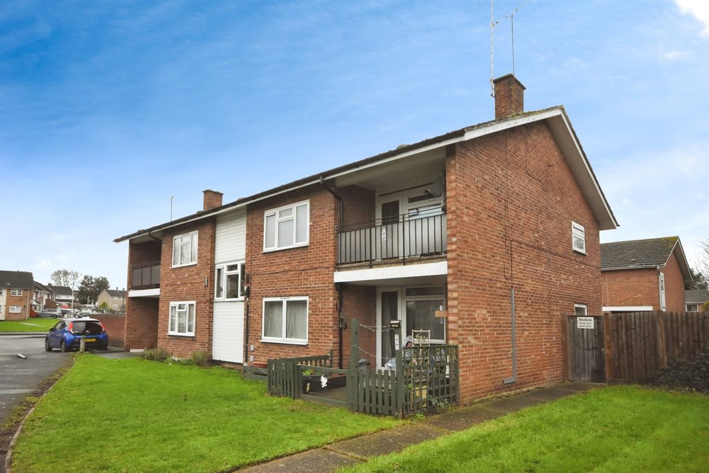 Property photo 1 of 11