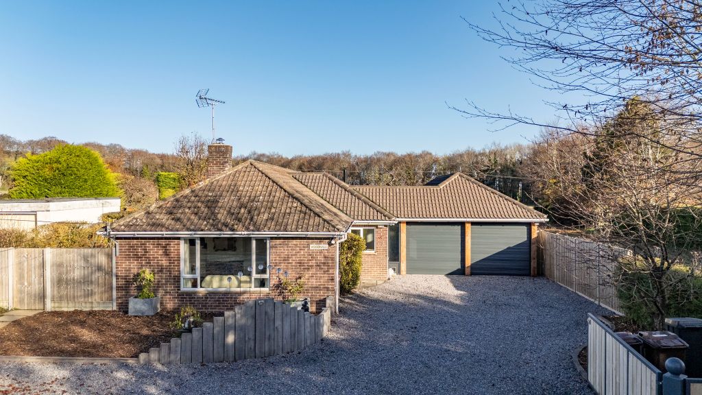 Property photo 1 of 34