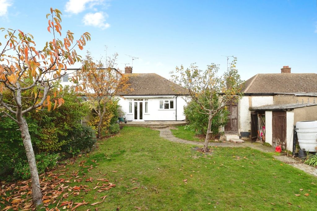 Property photo 2 of 15 Picture No. 14