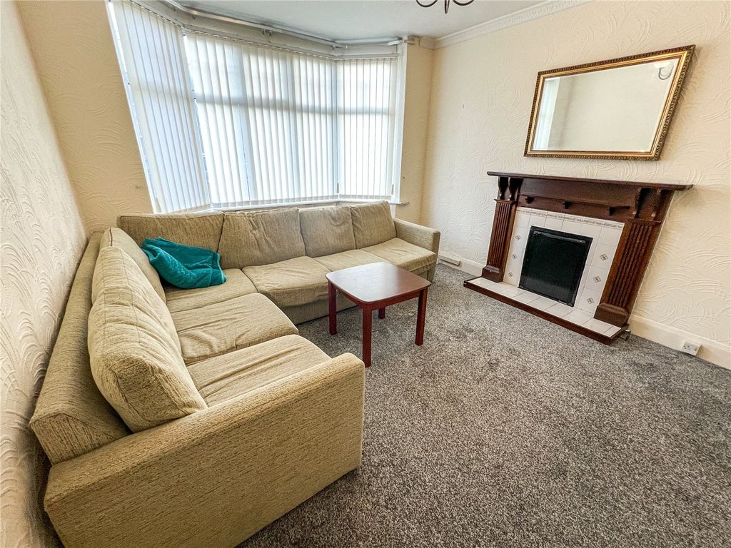 Property photo 2 of 12 Picture No. 01