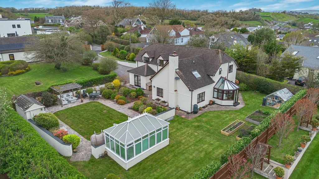 Property photo 1 of 29