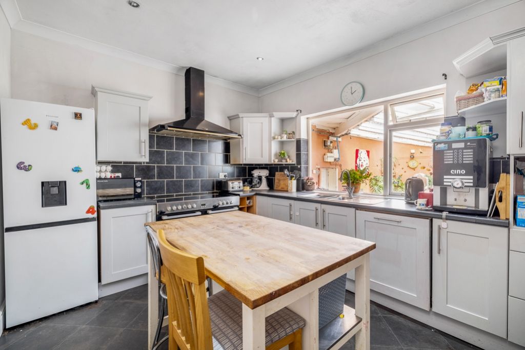Property photo 3 of 24 West View (Swineshead)-17